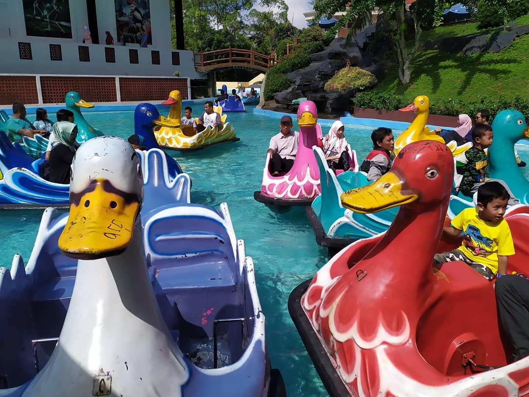 Taman Rekreasi Selecta Malang - Wisata Keluarga Yang Wajib ...