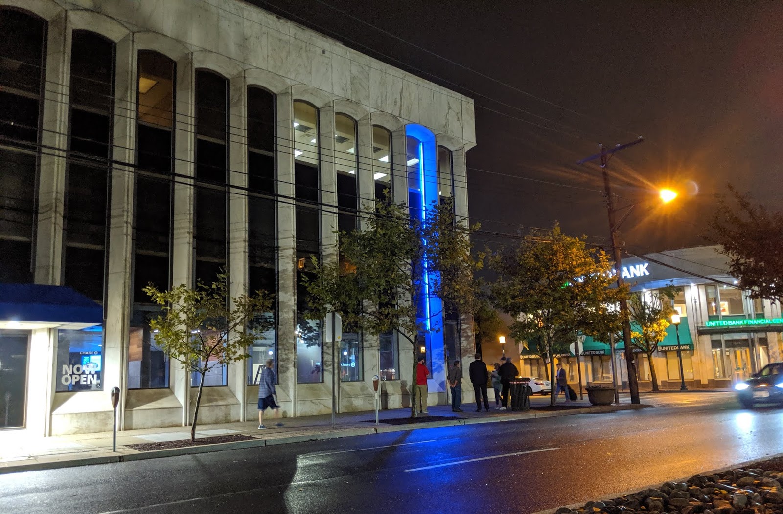 Robert Dyer Bethesda Row Chase Bank tests controversial lights in