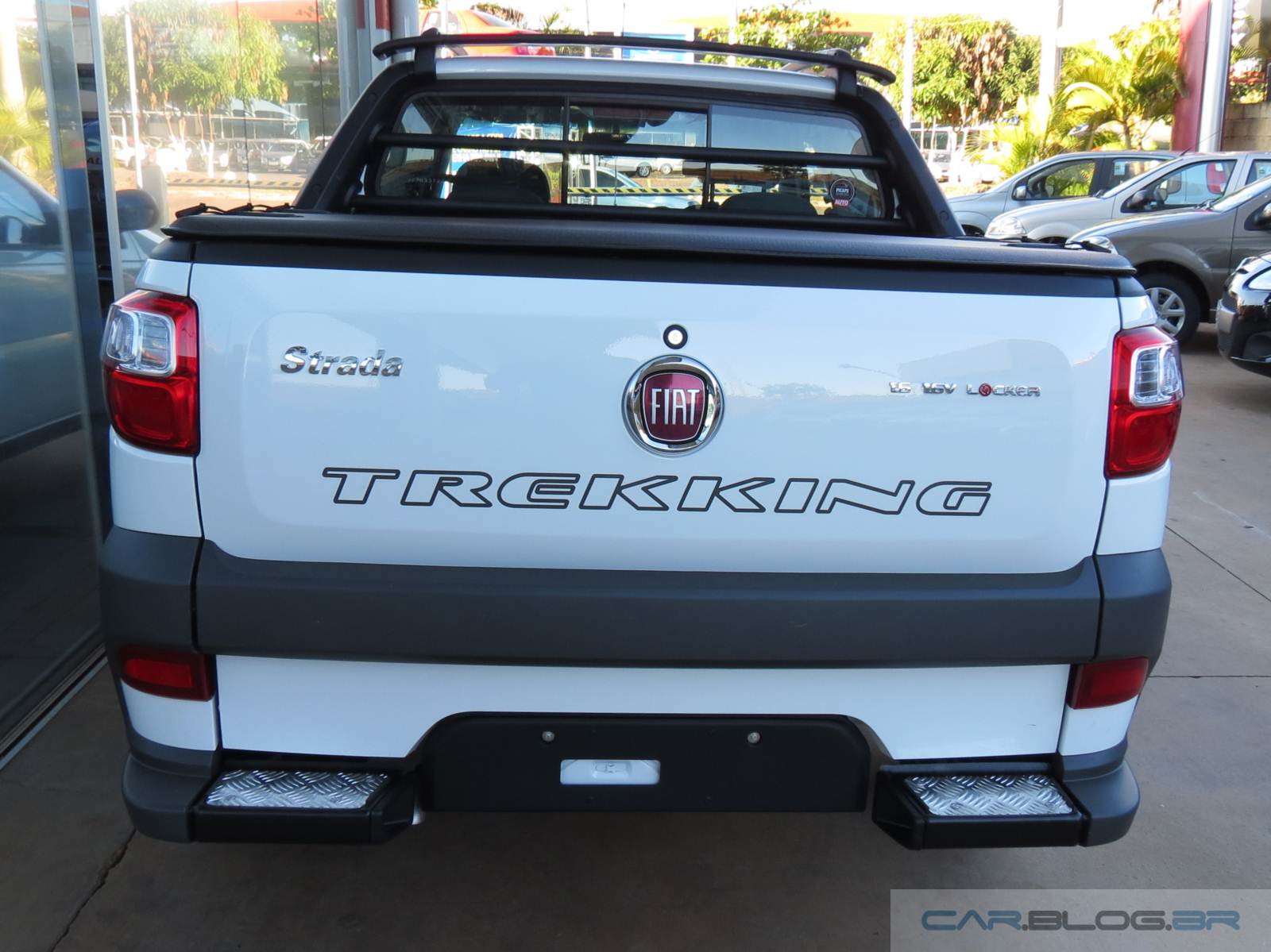 JORNAL R 7ª: Fiat Strada Trekking 2015: preço, consumo e ficha técnica ...