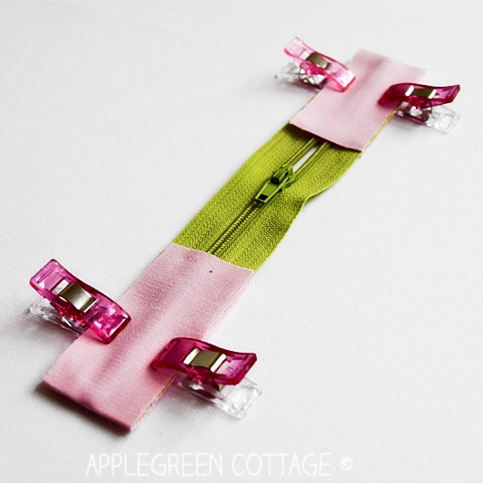 How To Sew A Zipper Tab To Reduce Bulk AppleGreen Cottage