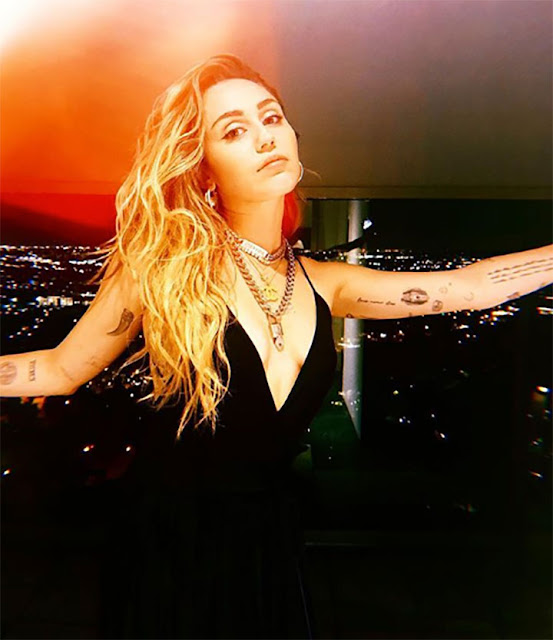 El tatuaje que se hizo Miley Cyrus ha enloquecido a todos sus fanáticos (+video viral)