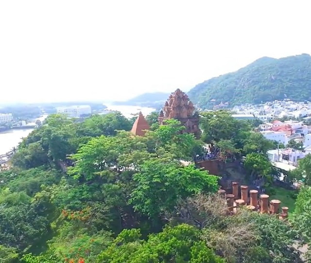 háp Bà Ponagar thuộc phường Vĩnh Phước, thành phố Nha Trang