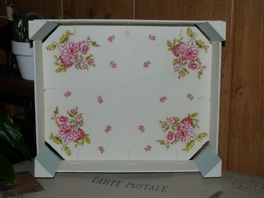 isabelvintage-vintage-caja-fruta-fresas-decorada