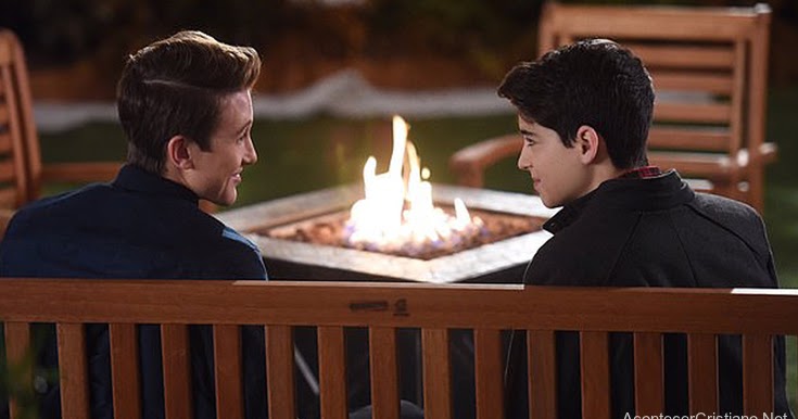 Disney presenta la primera pareja gay en serie juvenil 