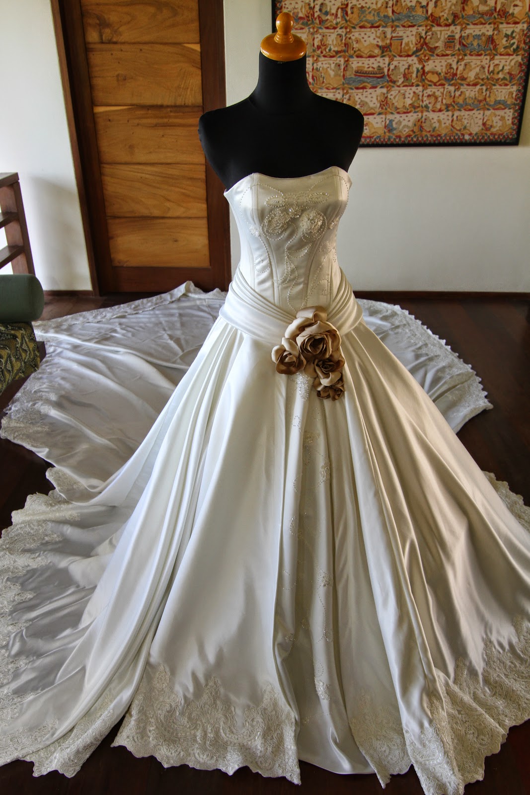 My Wedding Dress dan cara membuatnya. Yunia Bali Exclusive