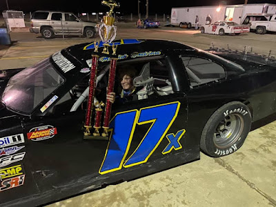 Female Driver Delivers #Wins / Mariah Boudrieau