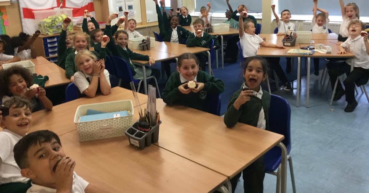 Mead Primary Northern Ireland celebrate 100 attendance