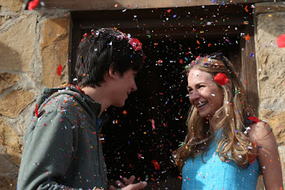 The Space Between Us Asa Butterfield and Britt Robertson Image 3 (5)