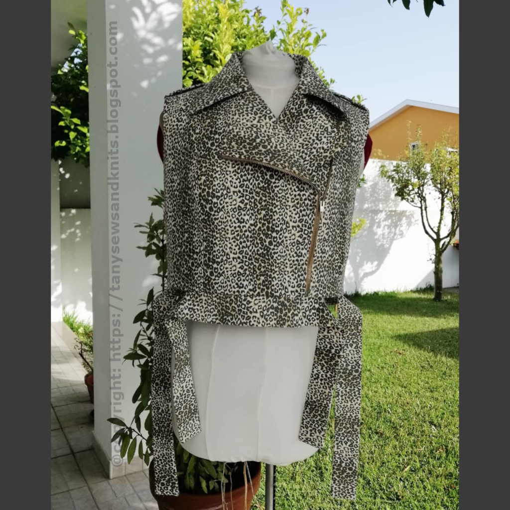 Couture et tricot the finished leopard print sleeveless biker jacket Couture et tricot the finished leopard print sleeveless biker jacket