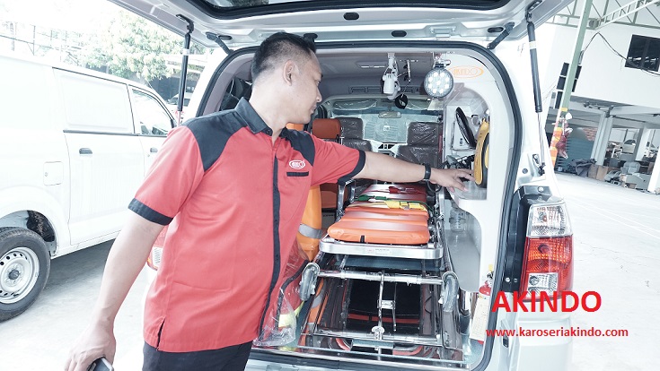 karoseri akindo harga mobil ambulance indonesia