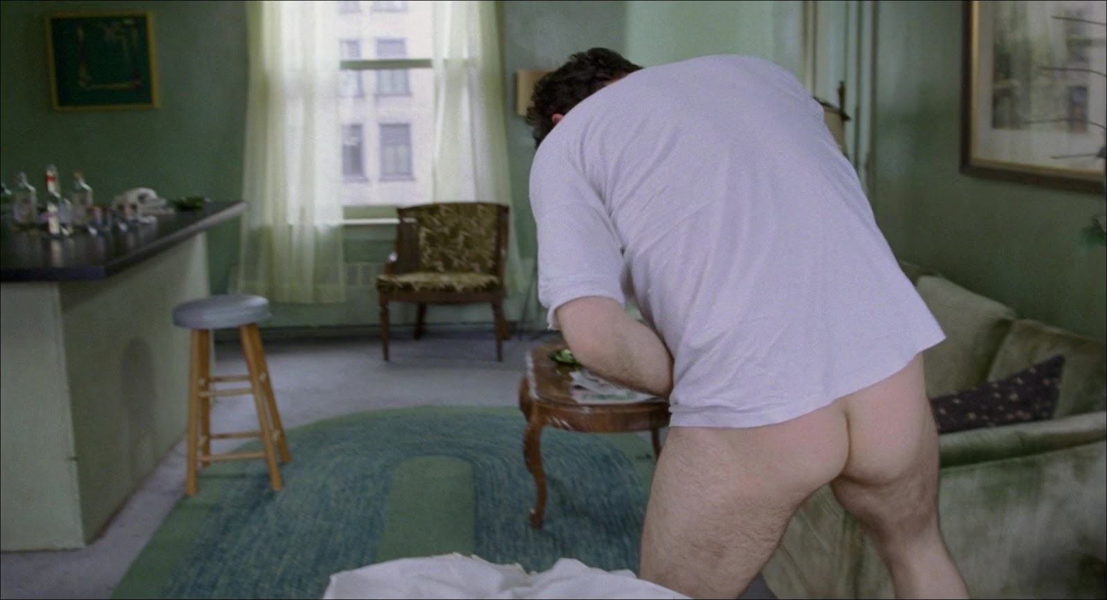 Matt Dillon nude in Factotum.