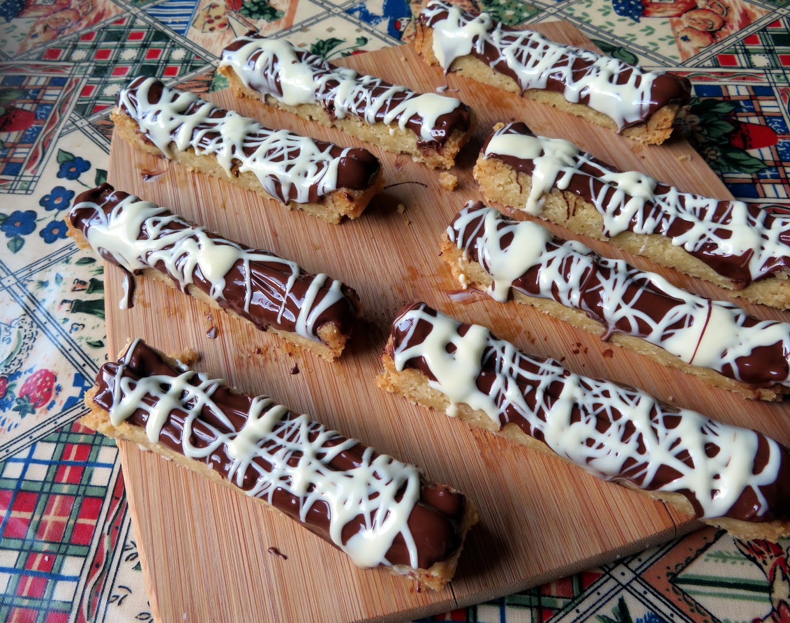 Mint Chocolate Shortbread Fingers The English Kitchen