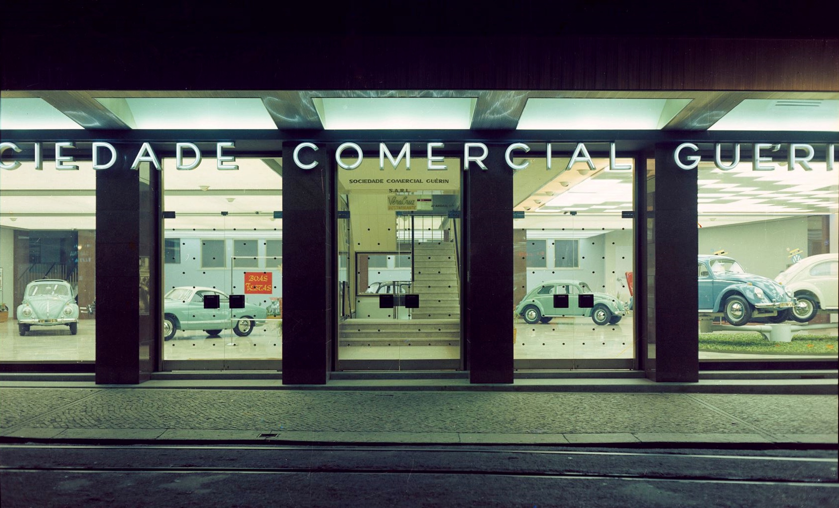 Novo Stand da Sociedade Comercial Guérin , SARL na Avenida da Liberdade