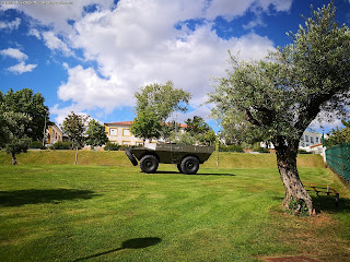 MONUMENT / Monumento Homenagem Salgueiro Maia, Castelo, Parque 25 de Abril, Castelo de Vide, Portugal