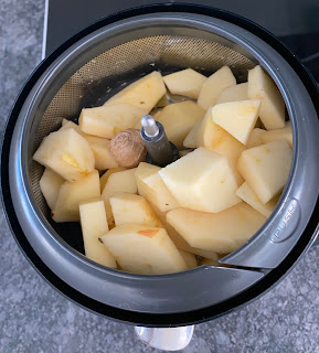 Réalisation du smoothie pomme, poire et gingembre