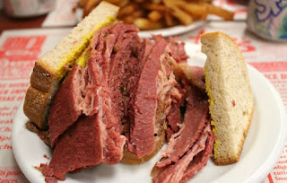 Smoked meat sandwich