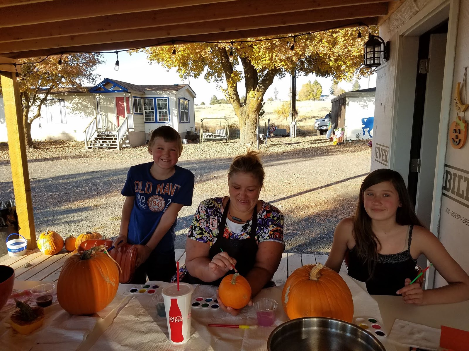 The Bowen Knot ⌘ Pumpkin Party 2018 at Country Lane RV Park and The