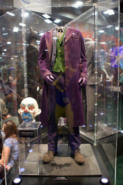 TheNextPicture Original Costume Worn By Heath Ledger(Joker in "The Dark Knight")