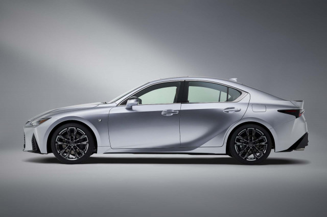 2021 Lexus IS Review