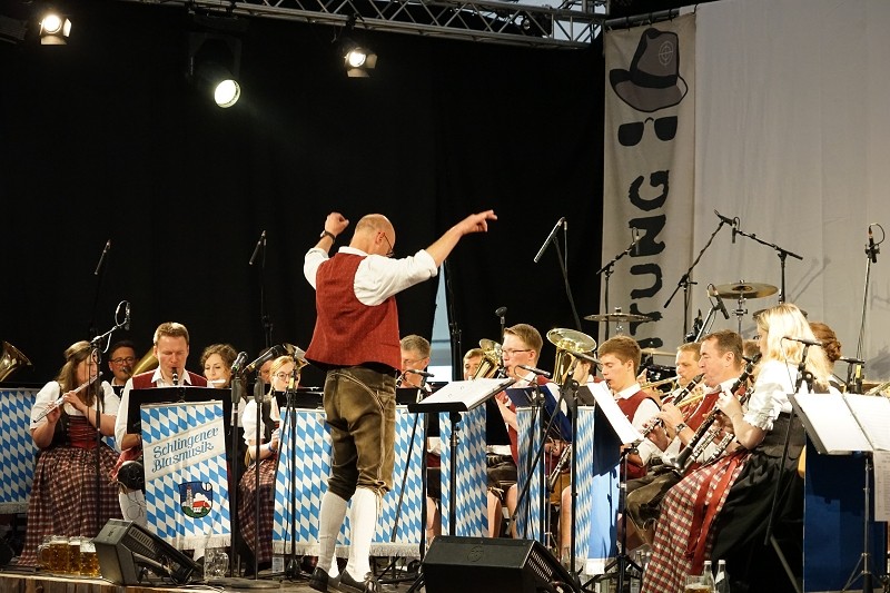 Traditionelles Bezirksmusikfest Am Rattenberger Schlossberg Klaus Madersbacher Blogspot