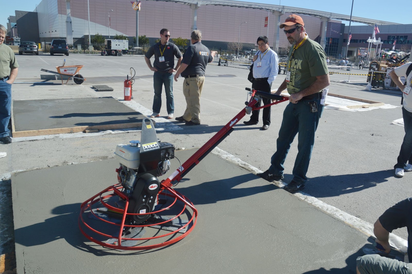 JASA TROWEL FLOOR HARDENER KARAWANG JASA TROWEL