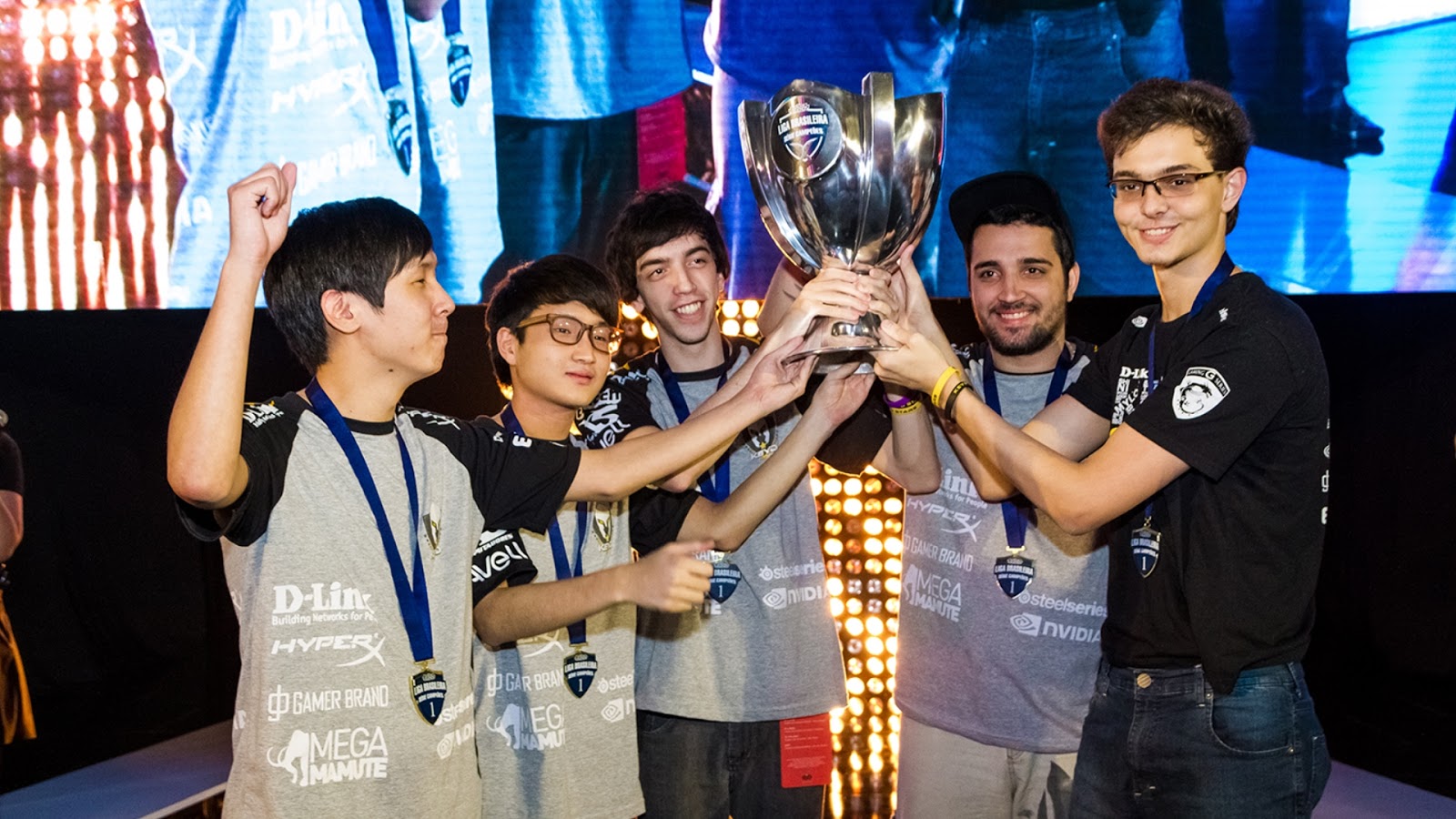 League of Legends (PC): Após grande final, campeão mundial é definido -  GameBlast