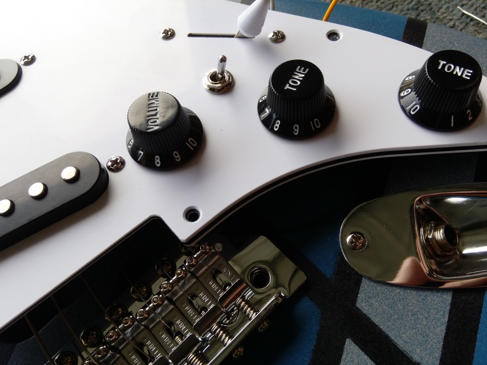 [Mattwins]: Adventures of a Squier Strat Episode IX