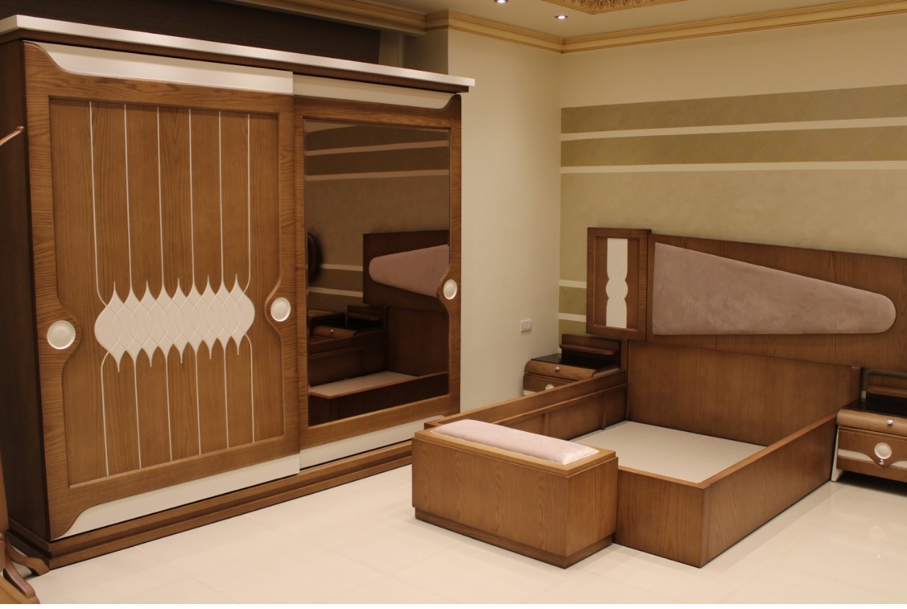 غرف نوم اطفال بسريرين ودولاب بني