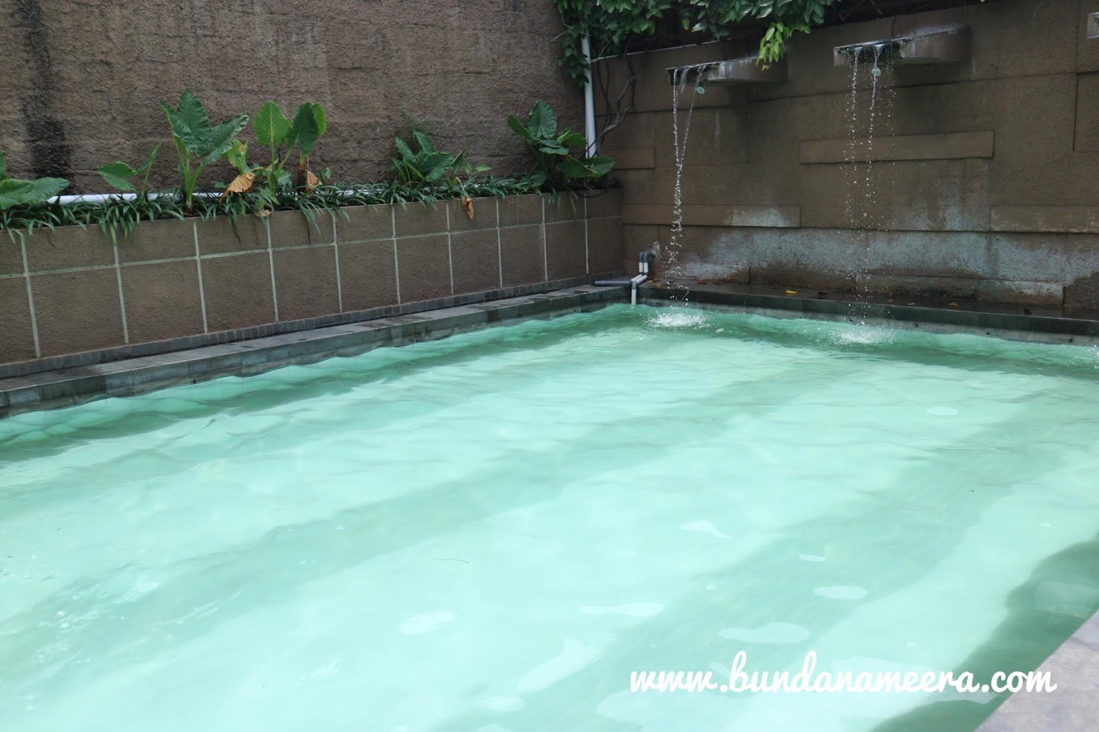 Murahnya Berenang Di Rainbow Park Cimahi Bunda Nameera S Blog Lifestyle Blogger