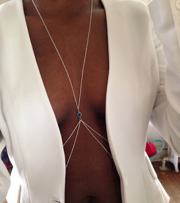 Bodychain - Moda acessório in da estação primavera-verão 2016 Bodychain - Moda acessório in da estação primavera-verão 2016