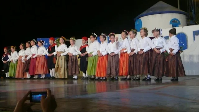 Συγκίνηση στην Αρτάκη: 180 χορευτές τίμησαν τη μνήμη της Αποστολίνας Χαλίλη (ΦΩΤΟ)