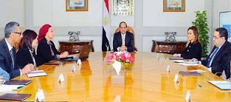 مصر- الرئيس "السيس" : مطلوب أفكار غير تقليدية للنهوض بالإقتصاد 