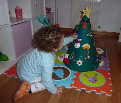 http://merrajo.blogspot.com/2016/12/arbol-de-navidad-para-ninos.html