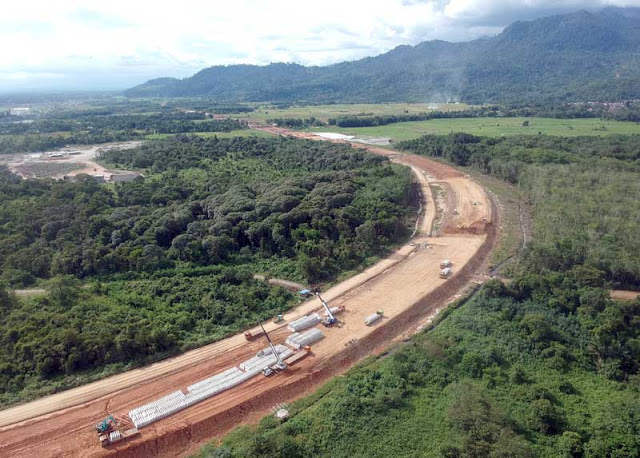 Pembangunan Konstruksi Ruas Jalan Tol Padang-Sicincin