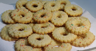 Home Made Ring Biscuit