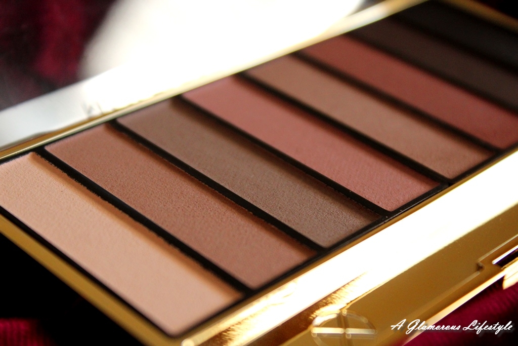 Trucco Occhi Con Palpebre Cadenti Guida Ai Cosmetici Essenziali E All Eye Contouring Glam Style