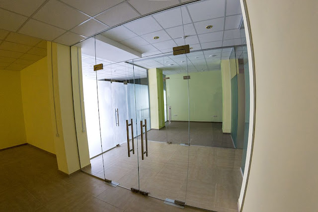 Glass office partitions