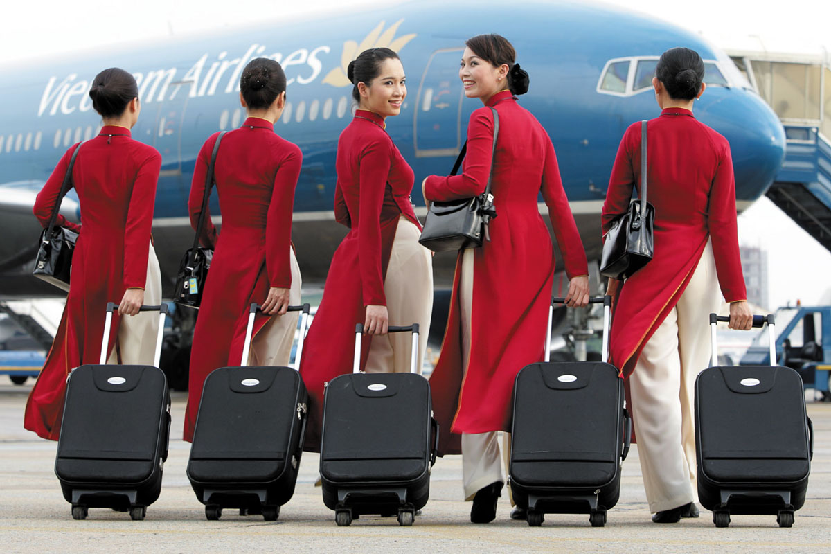 The Airline: Vietnam Airlines ~ World Stewardess