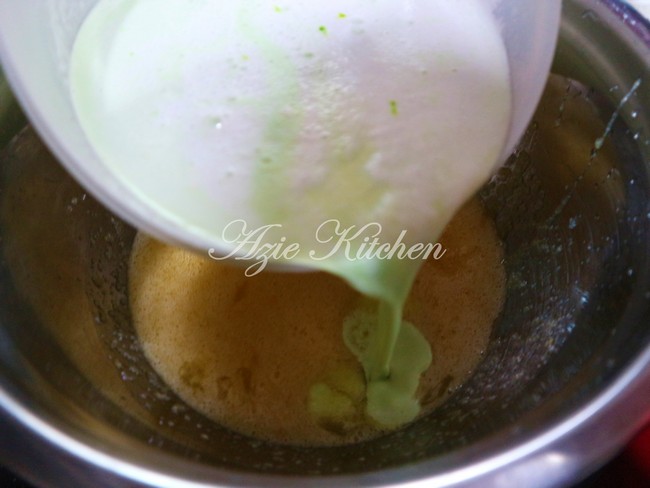 Kuih Seri Muka Istimewa Azie Kitchen A Keeper Recipe