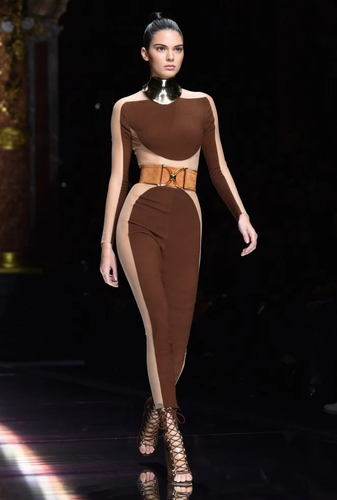 Kendall Jenner – Balmain SS 2016 Collection Paris Fashion Week