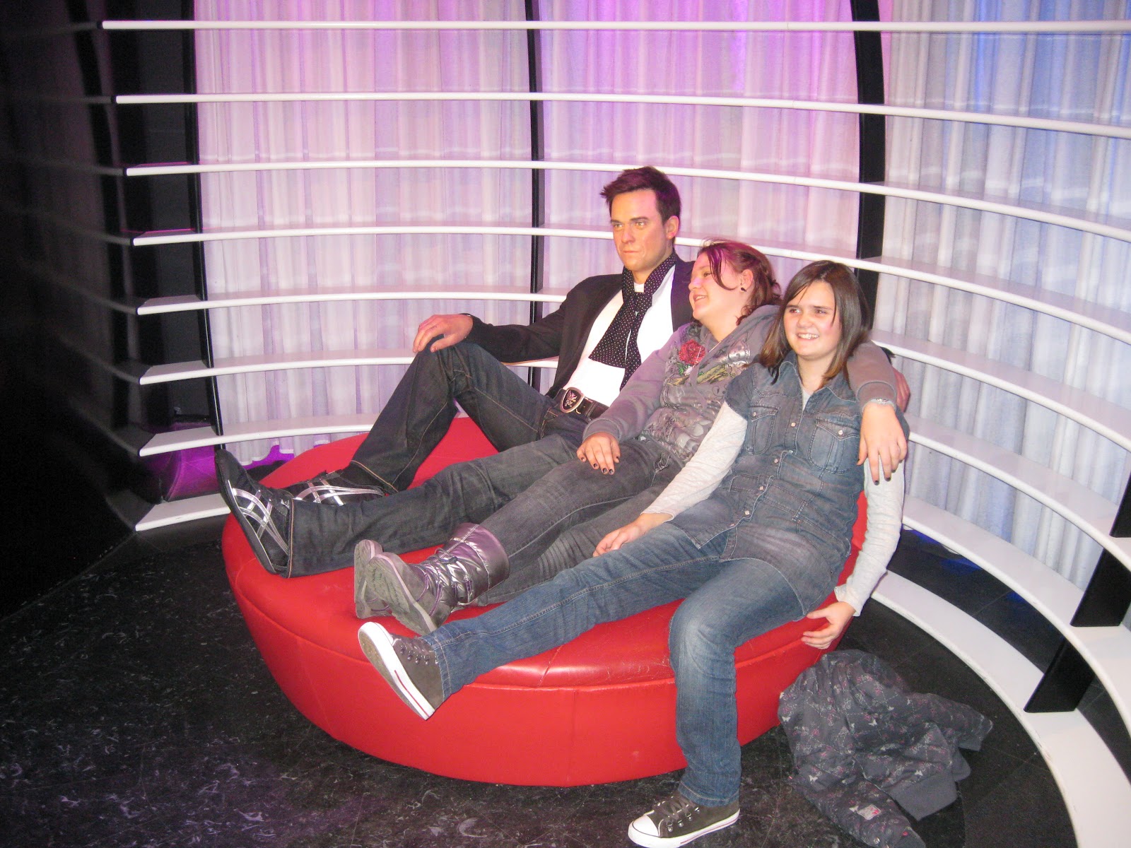 Lucky Fiber Auf der Couch mit Robbie