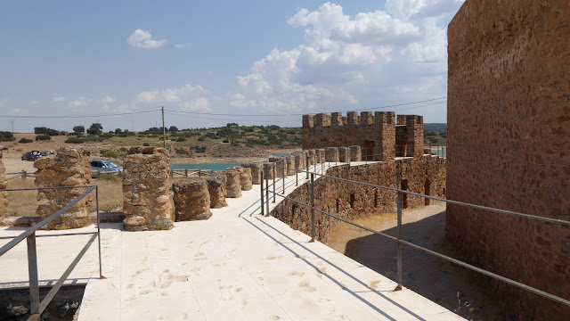 Antemuralla y adarve - Castillo de Peñarroya - Argamasilla de Alba