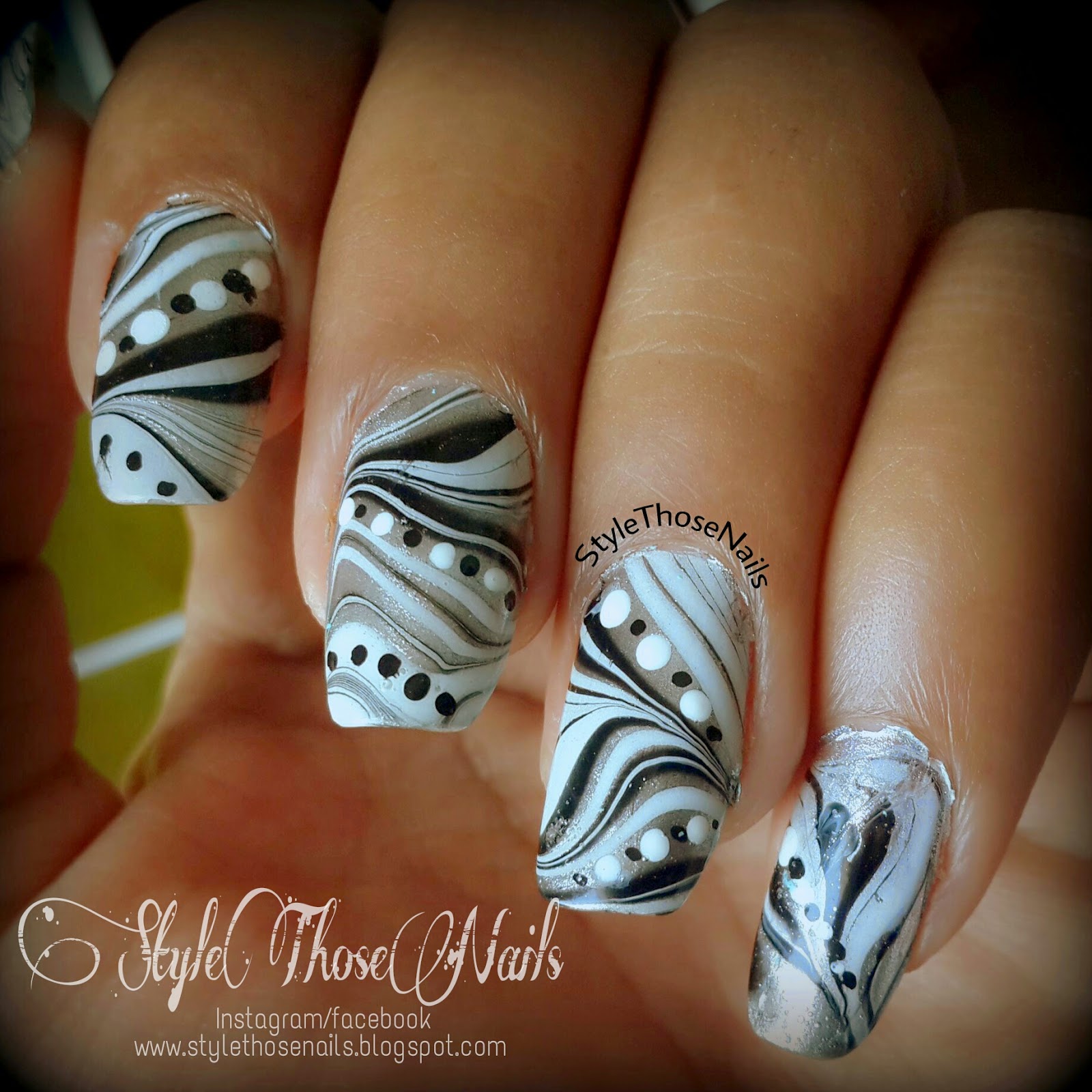 Style Those Nails: Black & White with Silver Water Marble Nails