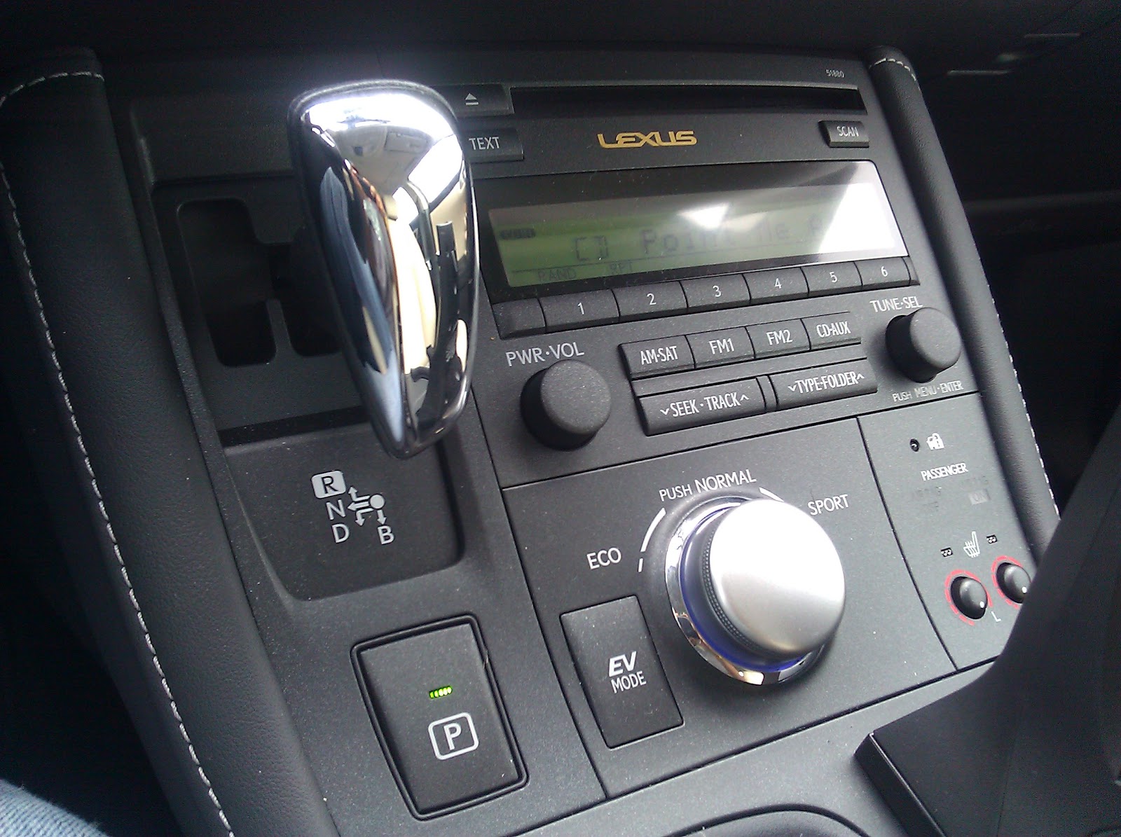 Test Drive: Review - 2012 Lexus CT200h