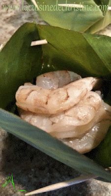 Les crevettes en feuilles de bananier en animation