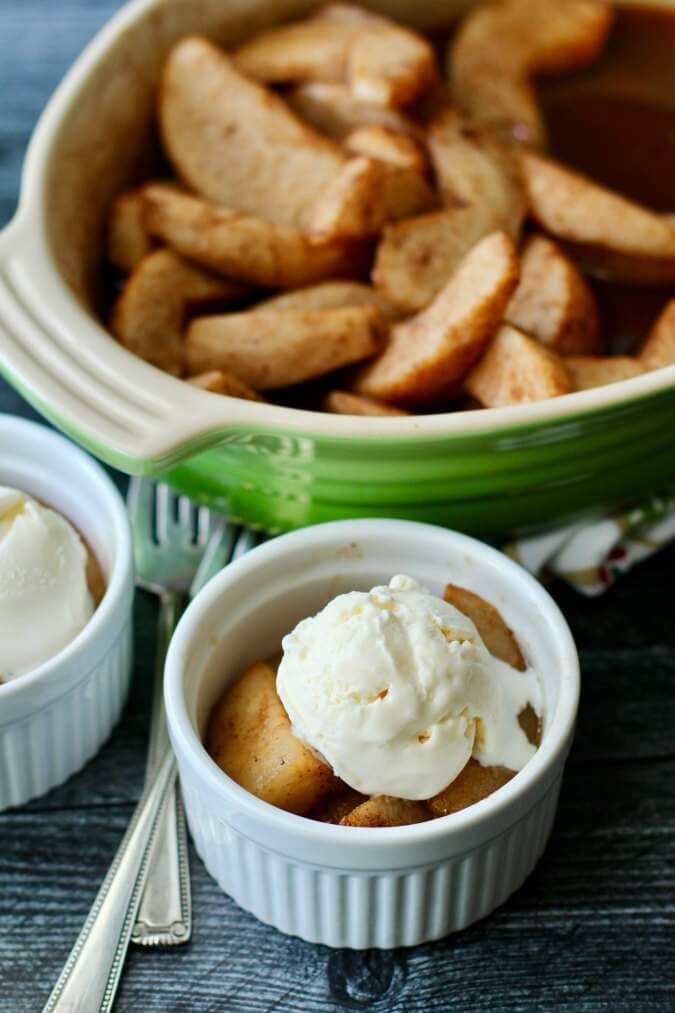 Baked Pear Dessert Recipe with ice cream