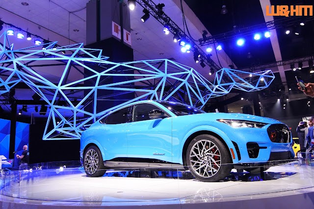 Exciting and Gigantic 2019 LA Autoshow Debuted So Many New Cars and Models, by W&HM, #laautoshow 