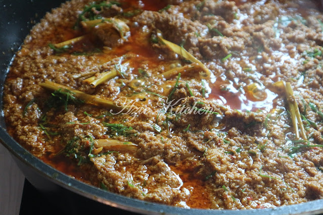 Rendang Daging Yang Sedap Dan Mudah Disediakan