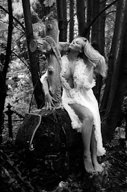 Veronica carlson topless