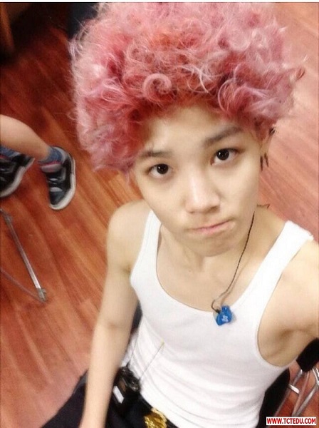 Chắc vì chọc giận stylist tóc nên nhiều sao Hàn mới phải ăn Chắc vì chọc giận stylist tóc nên nhiều sao Hàn mới phải ăn